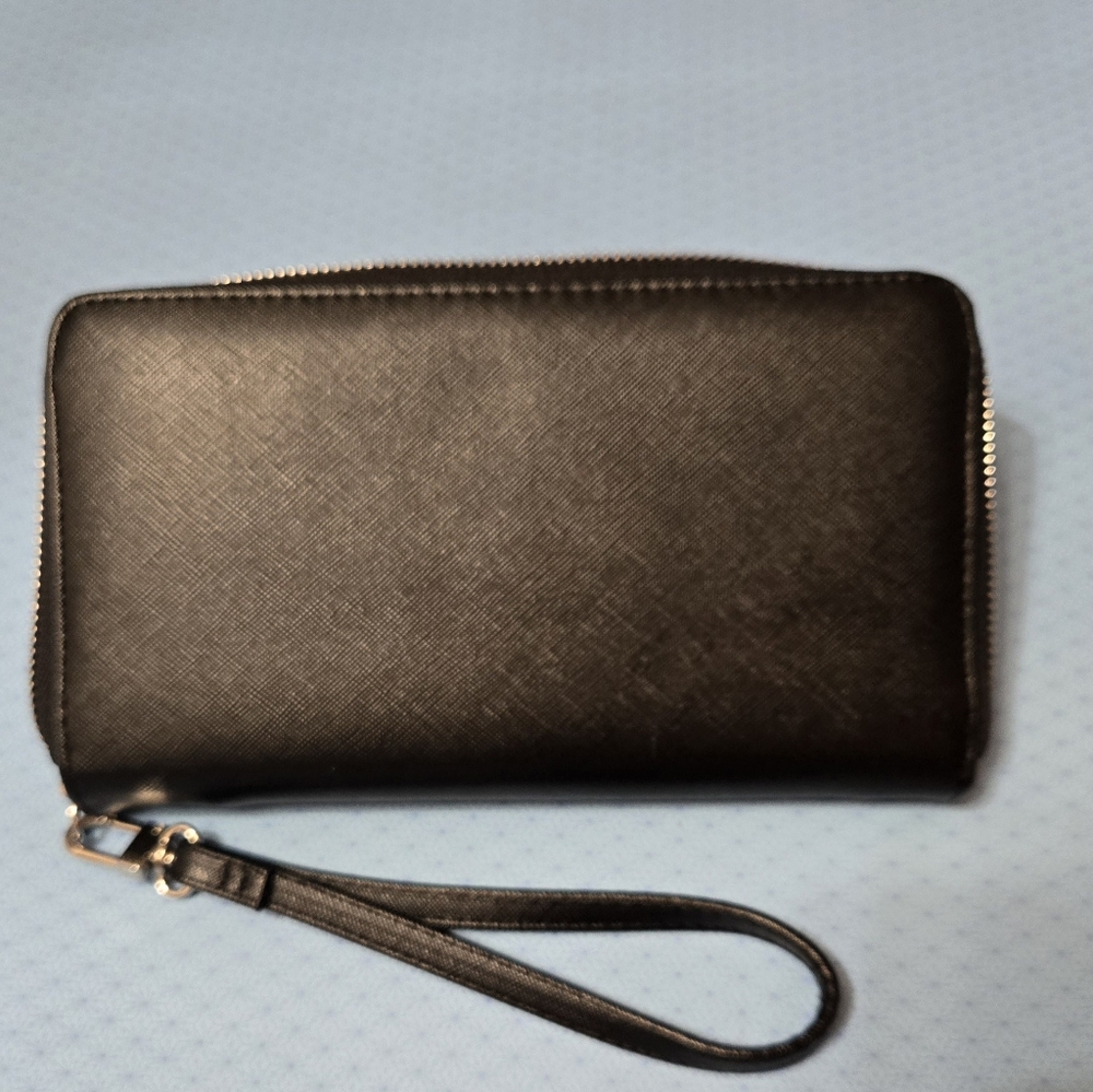 Steve Madden Wrislet Wallet - Picture 2 of 4